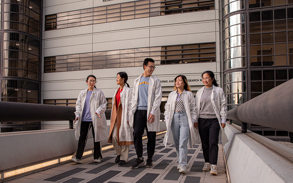 5 students from Tsinghua University at Cedars-Sinai