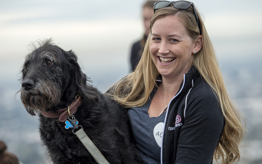 maureen chin with dog, nurse, cedars-sinai, pet volunteer, manager