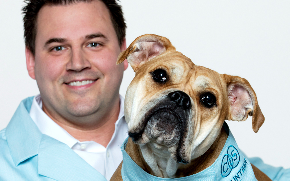 POOCH volunteer duo Oso and Dr. Thomas Kremen from Cedars-Sinai