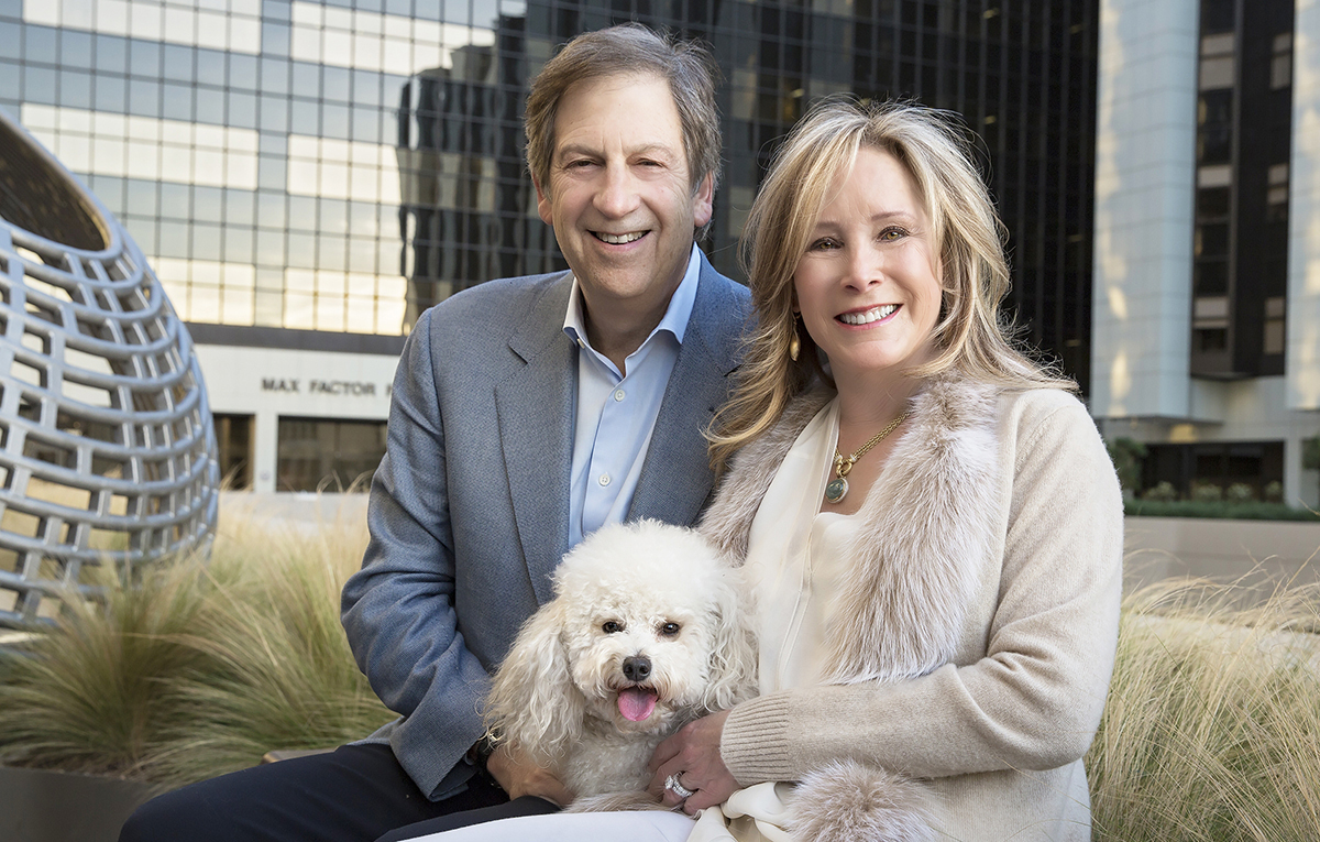 miniature goldendoodle, dog, volunteer, Cedars-Sinai, POOCH