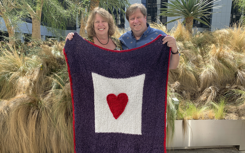 blankets, volunteers, blankets, Cedars-Sinai