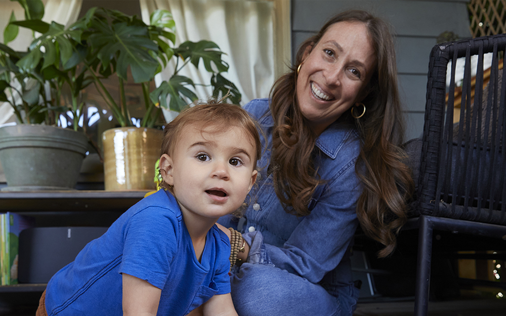 Cedars-Sinai oncology patient Lauren Bratman with baby boy Gio