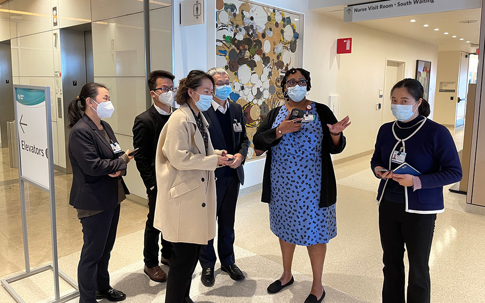 Cedars-Sinai staff with physicians and administrators from Taikang