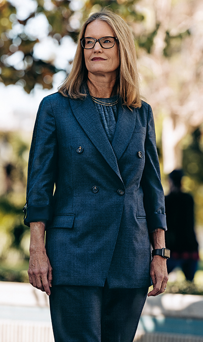 Cedars-Sinai lung cancer research expert, Karen Reckamp, MD.