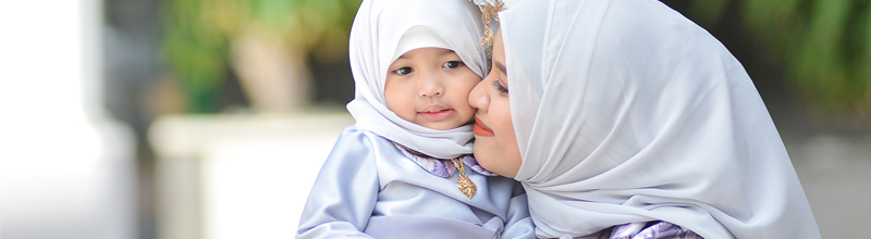An international Cedars-Sinai patient and her daughter. 