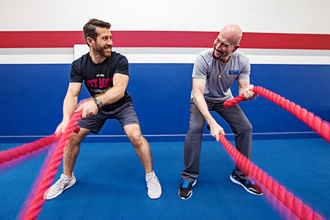 Albert parisi Working out with red rope